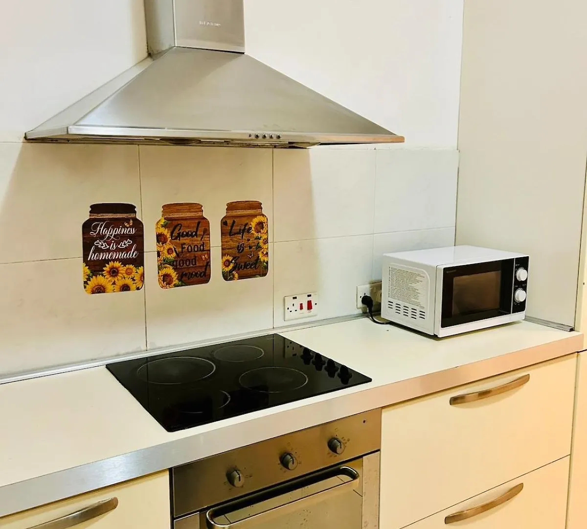 Lägenhet Huge And Stylish, St Julian'S Central 2Br With 2 Baths St. Julian's Malta